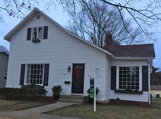 808 N Cedar St, Auburn, IN 46706