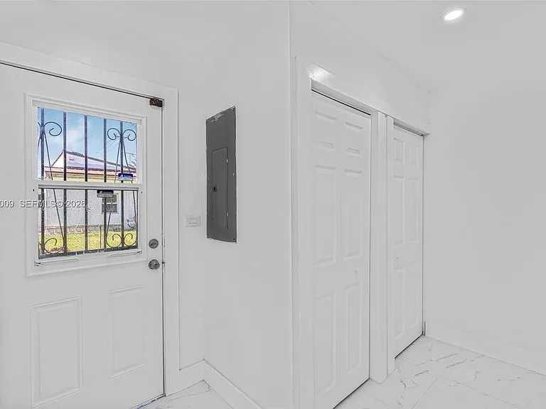 2901 SW 92nd Ave — Photo 17