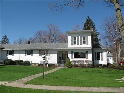 1st image of 519 N Lincoln St