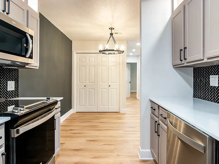 All 2 bed 1 bath units include washer and dryer hookups in unit!