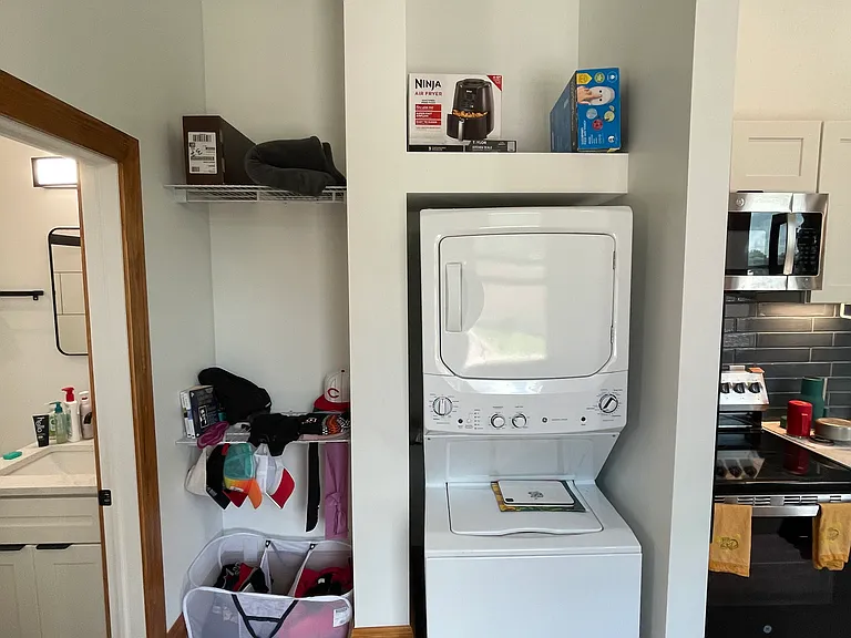 18 Mulberry St #7 — Photo 5