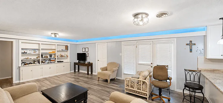 1139 Mainland Dr — Photo 8