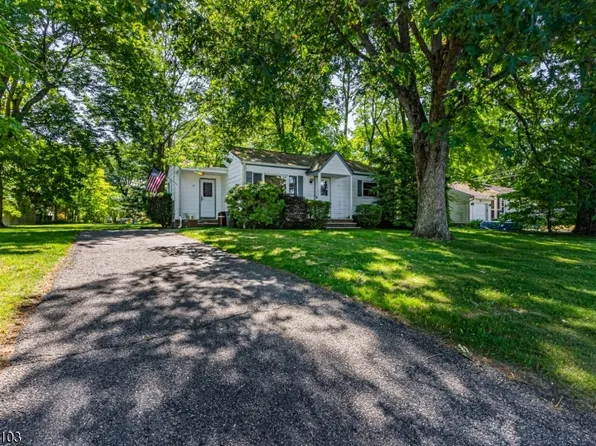 13 Hiawatha Pass, West Milford Twp., NJ 07480