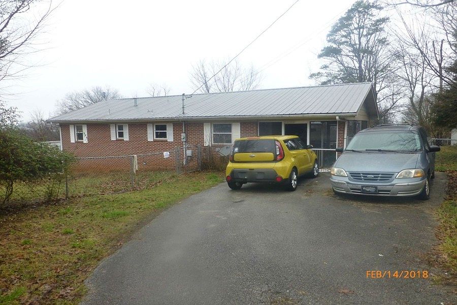 1st image of 518 Parrish Ln