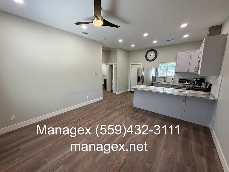 337 Oxford Ave — Photo 4