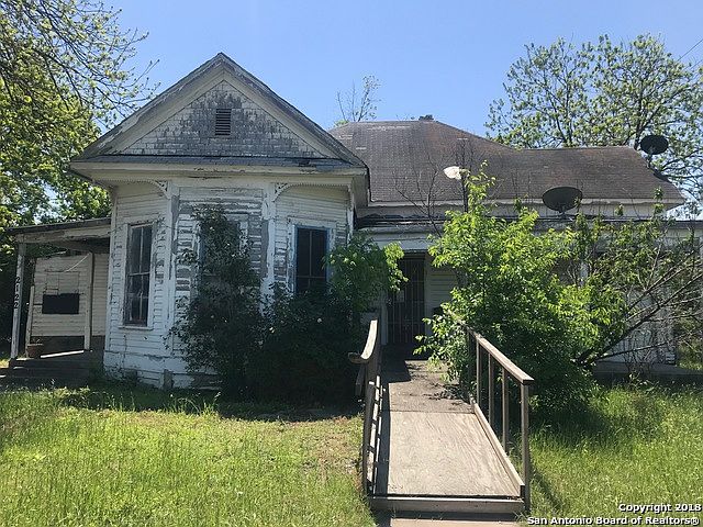 1st image of 2124 Buena Vista St