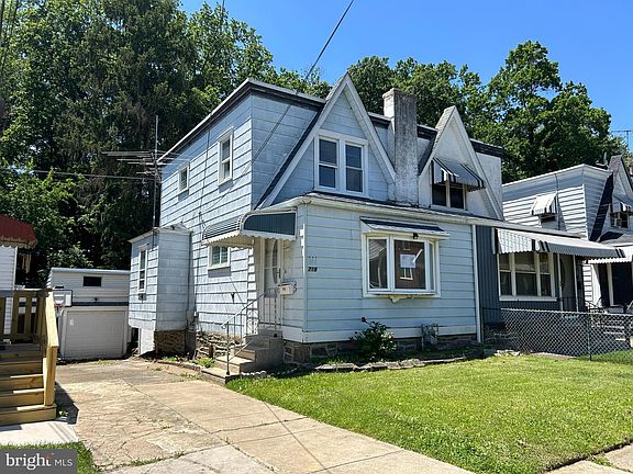 2nd image of 718 Yeadon Ave