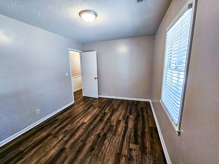 260 Briarleaf Cir — Photo 13