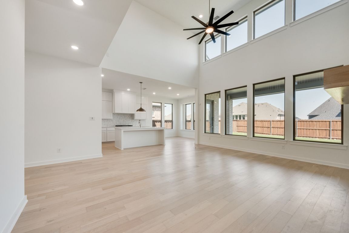 next background image