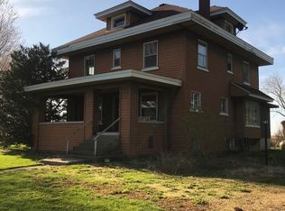 479 E 300n Rd, Gibson City, IL 60936