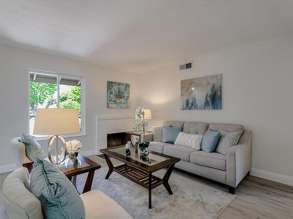 3rd image of 6252 Mahan Dr