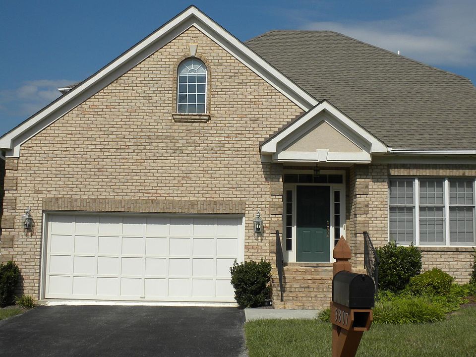 1st image of 3807 Parkway Place Dr