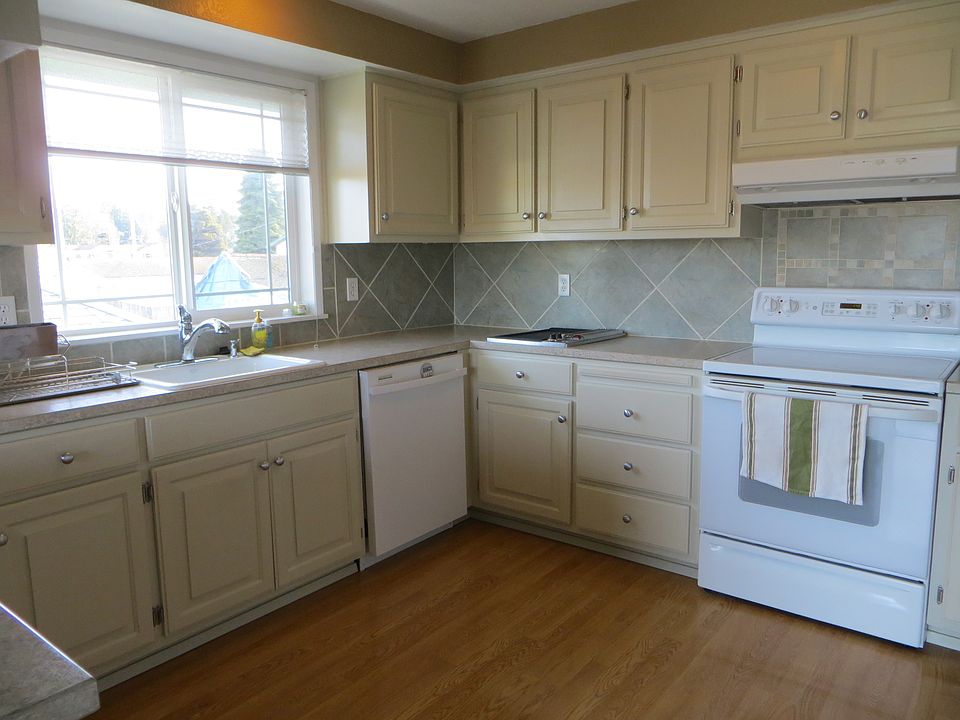 1st image of 1114 E Columbia St