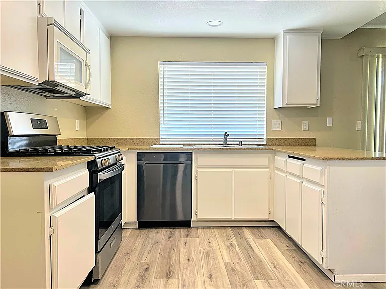 2826 San Ramon Dr — Photo 44