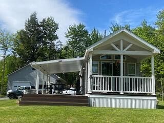 2nd image of 27 Garmish St