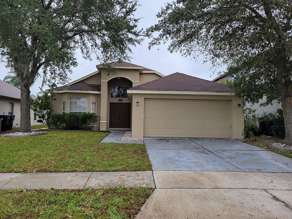 1st image of 521 Hardwood Cir