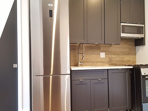 3rd image of 131 Tompkins Ave #8B