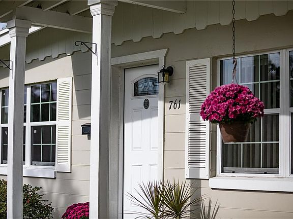 3rd image of 761 Canovia Ave