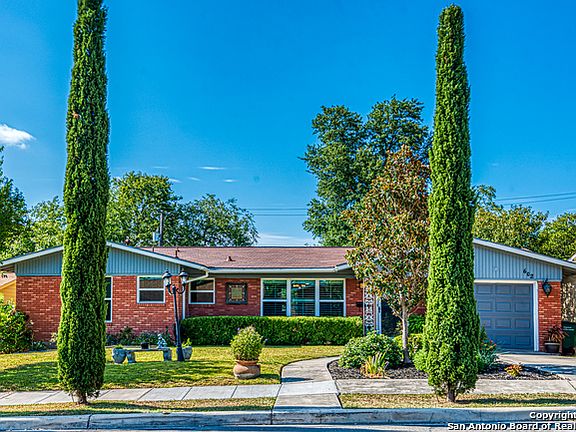 3rd image of 602 Stockton Dr