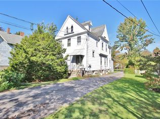 7 Elizabeth St, Auburn, NY 13021