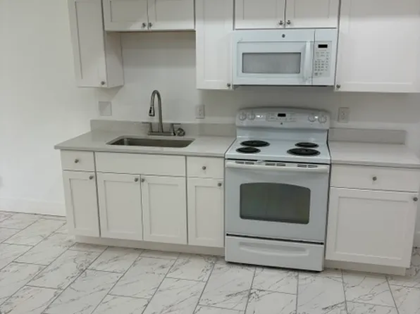 606 Gerald Ave APT 112, Lehigh Acres, FL 33936