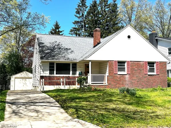 652 N Hawkins Ave, Akron, OH 44313