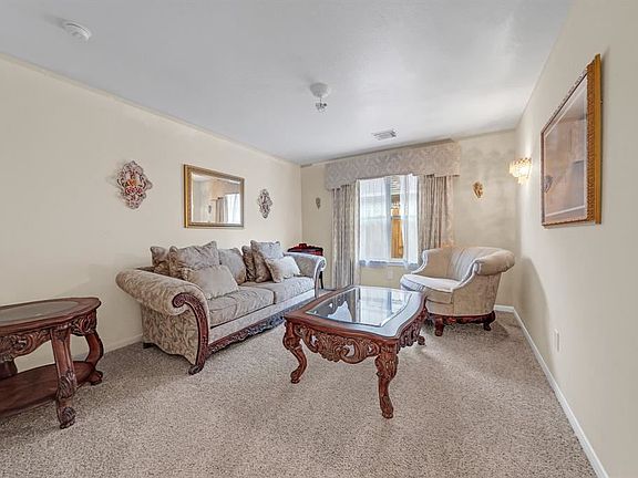 4th image of 5523 Linden Chase Ln