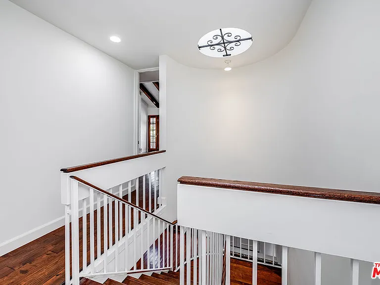 9507 W Olympic Blvd — Photo 17
