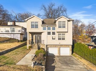 44 Hillwood Pl, Yonkers, NY 10710