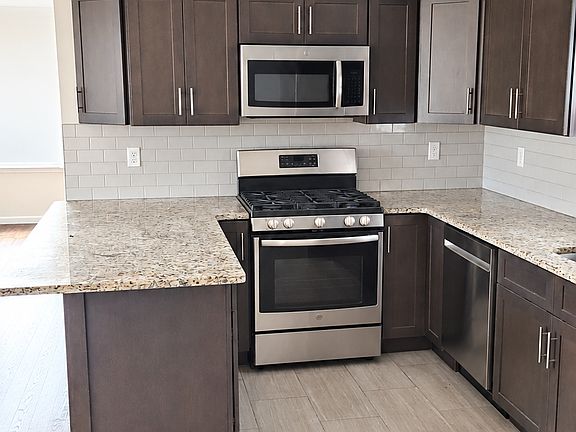 2nd image of 25 Amity St #2