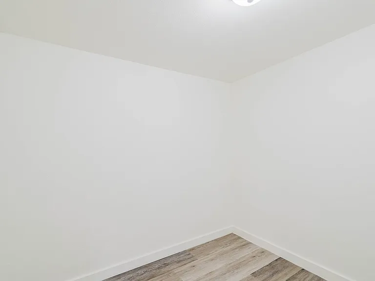 5257 Fountain Ave — Photo 17