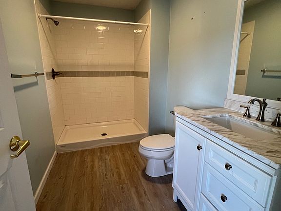 4th image of 20 E Main St #12