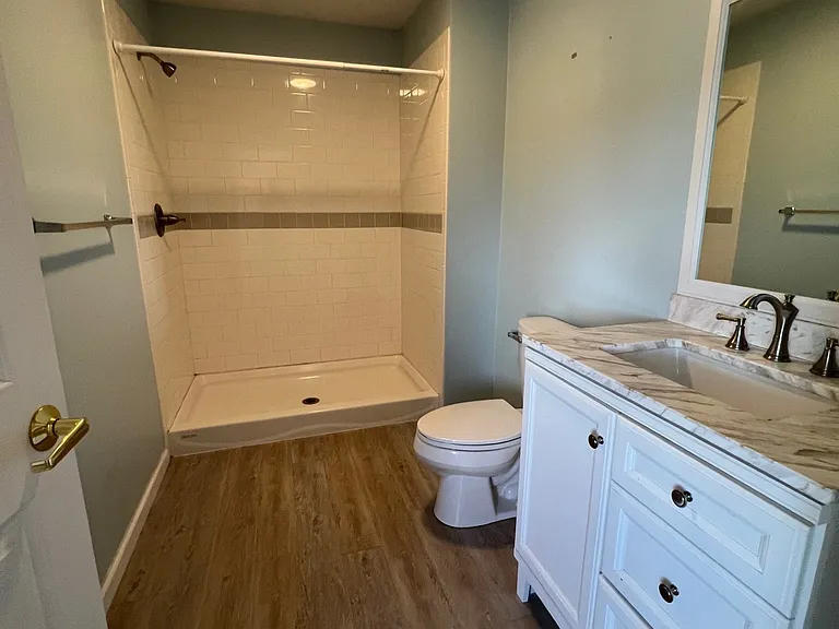 20 E Main St #12 — Photo 4