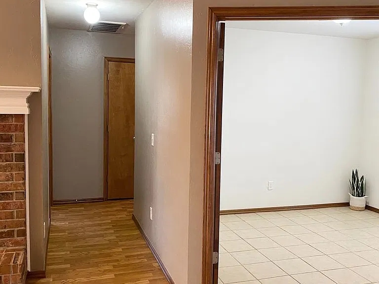 629 Loyd Ln — Photo 21