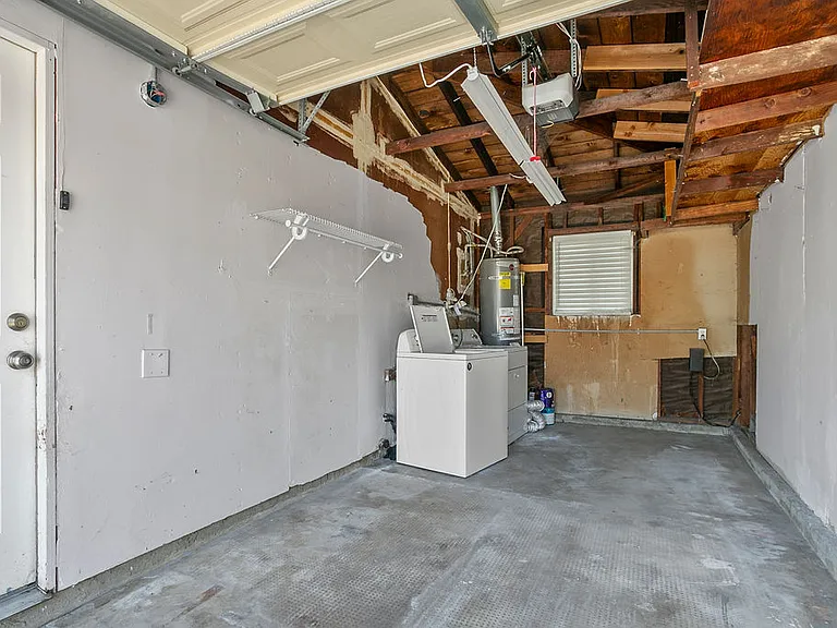 13192 Edwards St — Photo 13