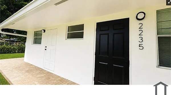 2 bed, 900 sqft, $2,200 — Photo 4