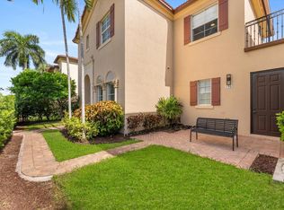 106 Via Floresta Dr, Boca Raton, FL 33487