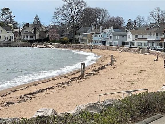2nd image of 26 1st Ave