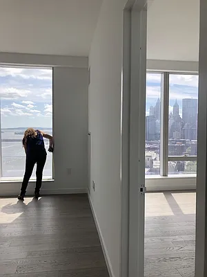 Rented by Gulia Wang, LREB | media 19