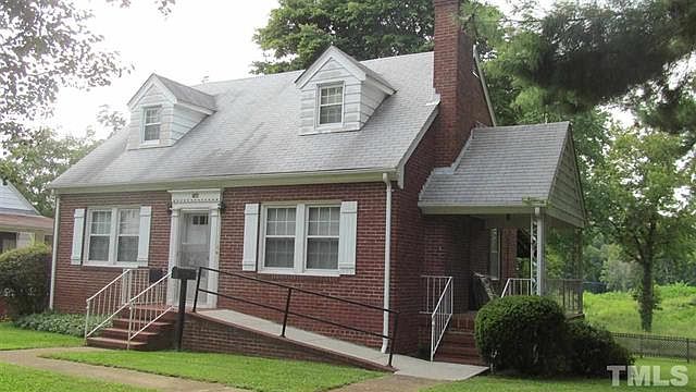 1st image of 748 W Sycamore St