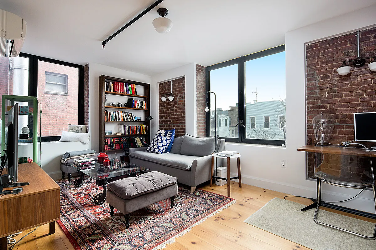 163 N 6th St — Photo 3