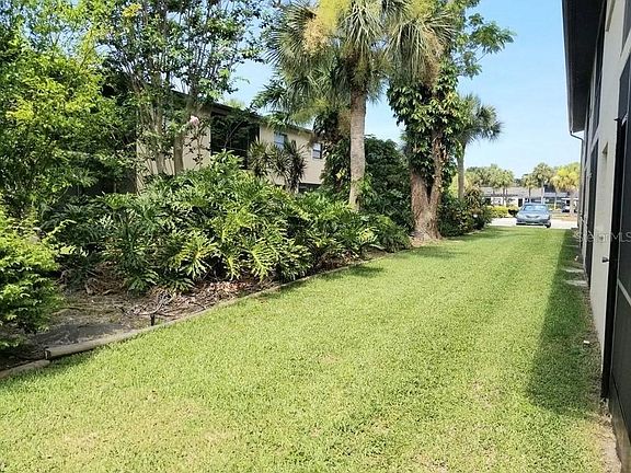 2nd image of 7209 Cloister Dr #102