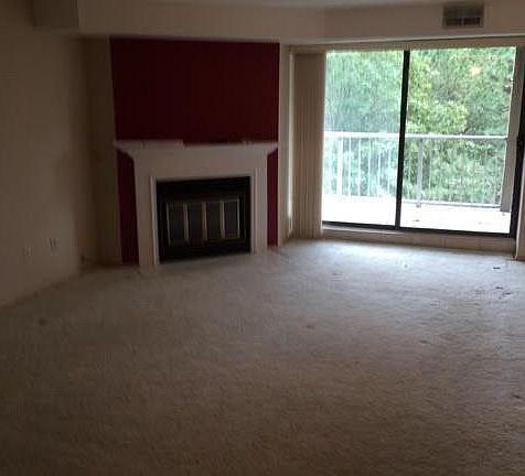 3rd image of 3407 Oak Alley Ct APT 402