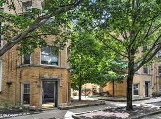 915 W Oakdale Ave APT G1, Chicago, IL 60657