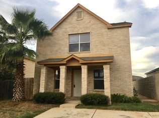 216 Desert Chief Dr, Laredo, TX 78045