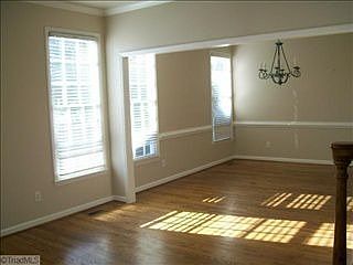 1st image of 4 Old Orchard Ln