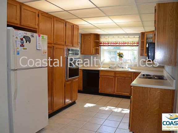 5th image of 16 Waynel Cir
