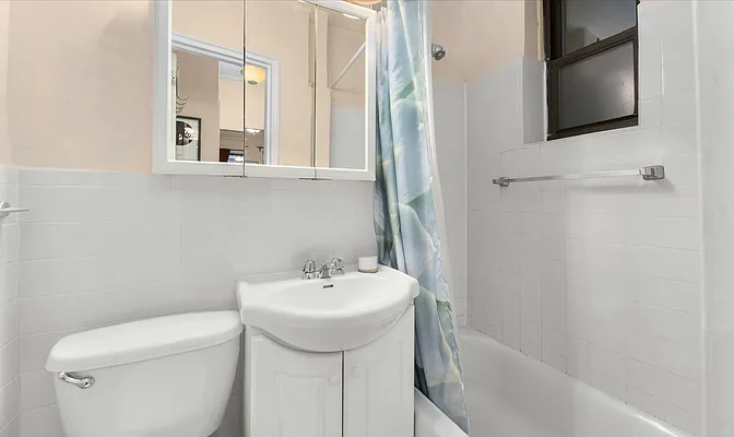 Rented by SERHANT. | media 7