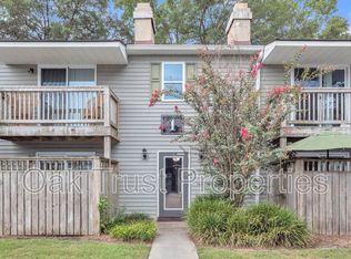 1402 Camp Rd APT 1F, Charleston, SC 29412