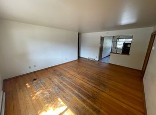 1458 Admiral Ct #1, Green Bay, WI 54303